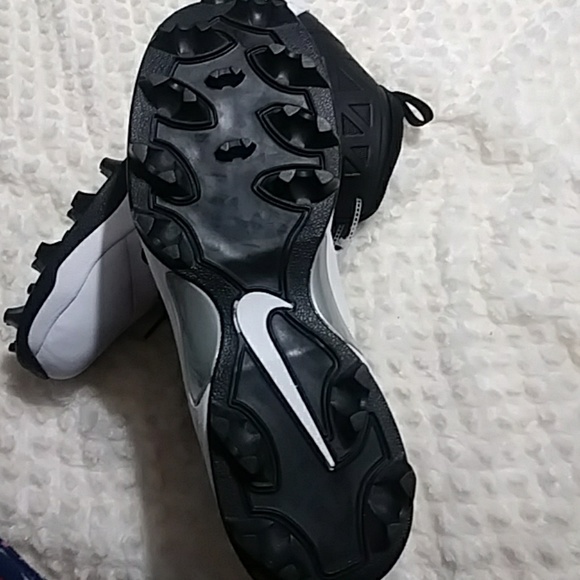 NWOB Nike flywire cleats size 14 black & white - Picture 3 of 5